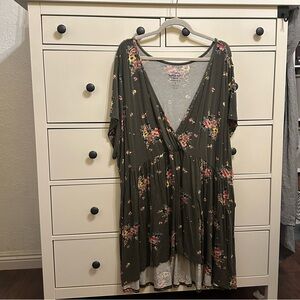 Torrid Super Soft Floral Top